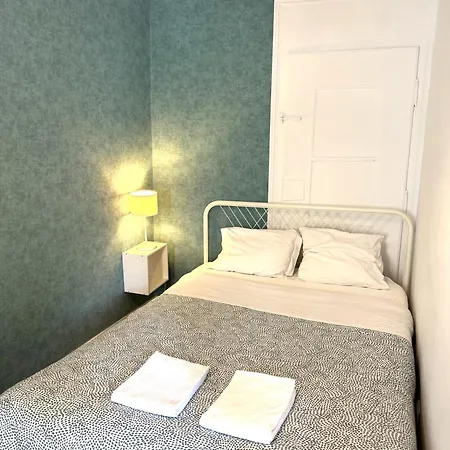 Casa Do Meio Apartment